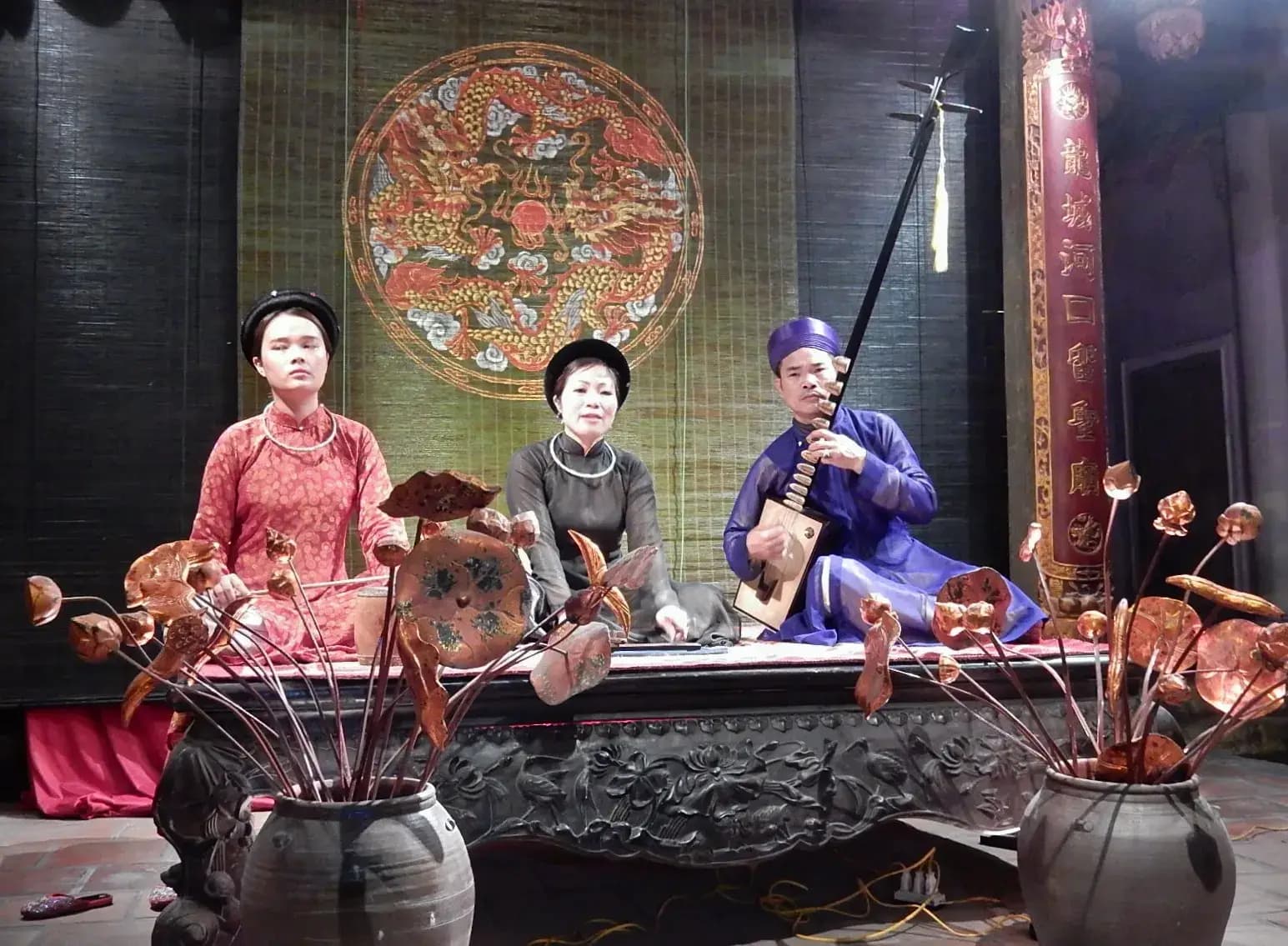 Không gian biểu diễn ca trù